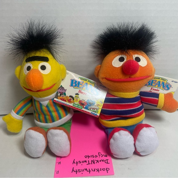 MINT BNWT SESAME STREET BEANS BERT AND ERNIE - Picture 2 of 14